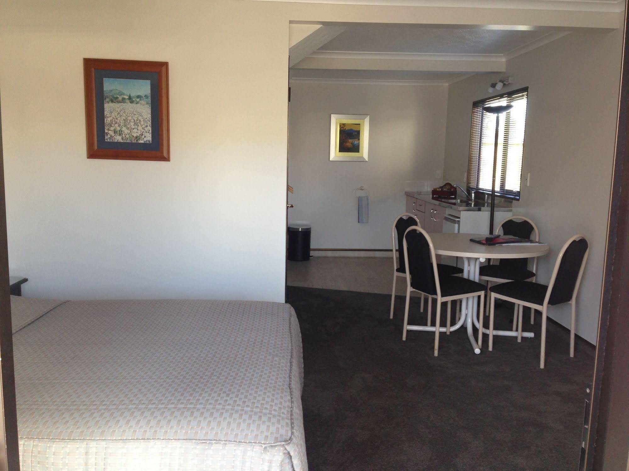 Palm City Motor Inn Napier Esterno foto