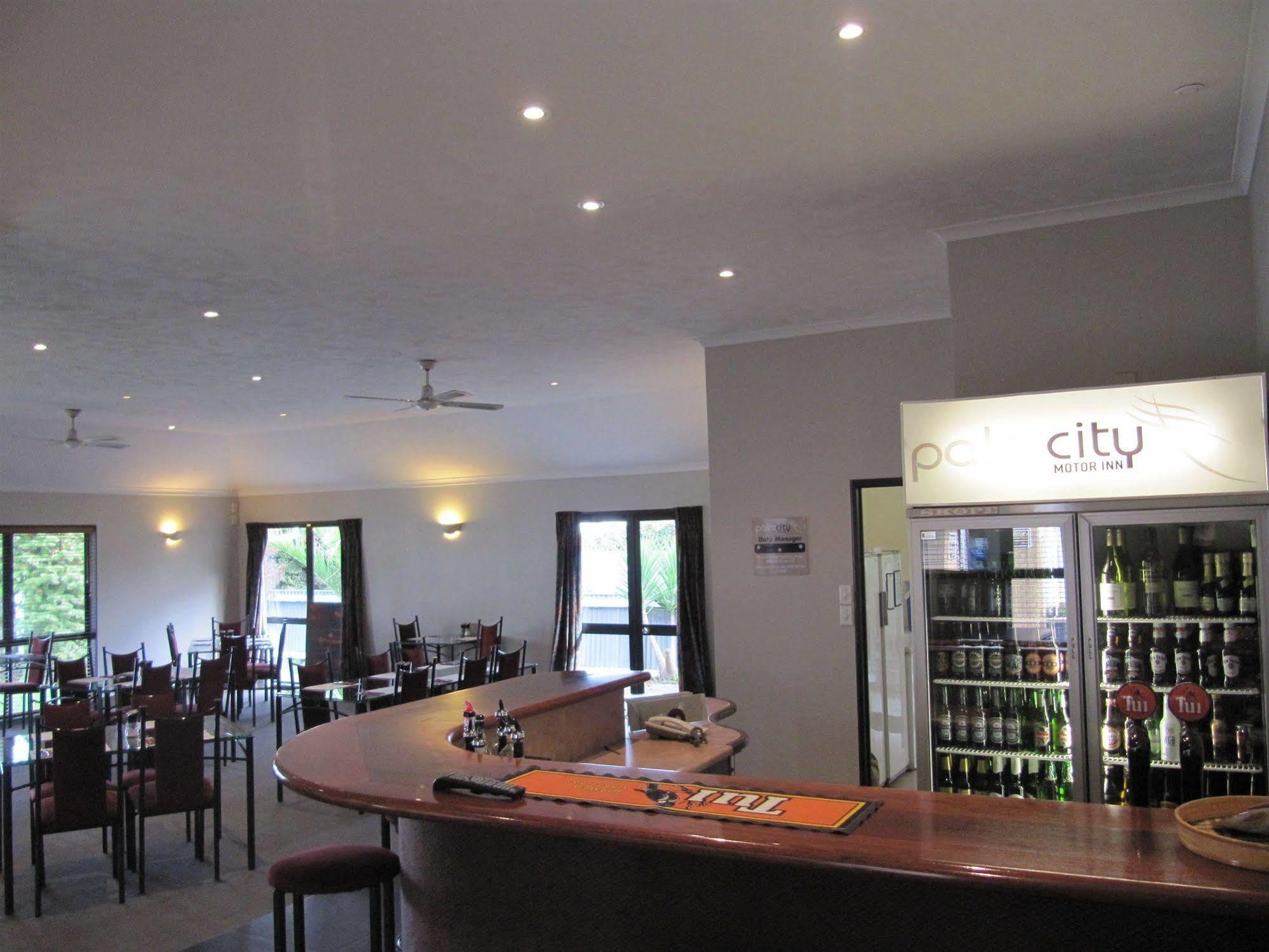 Palm City Motor Inn Napier Esterno foto